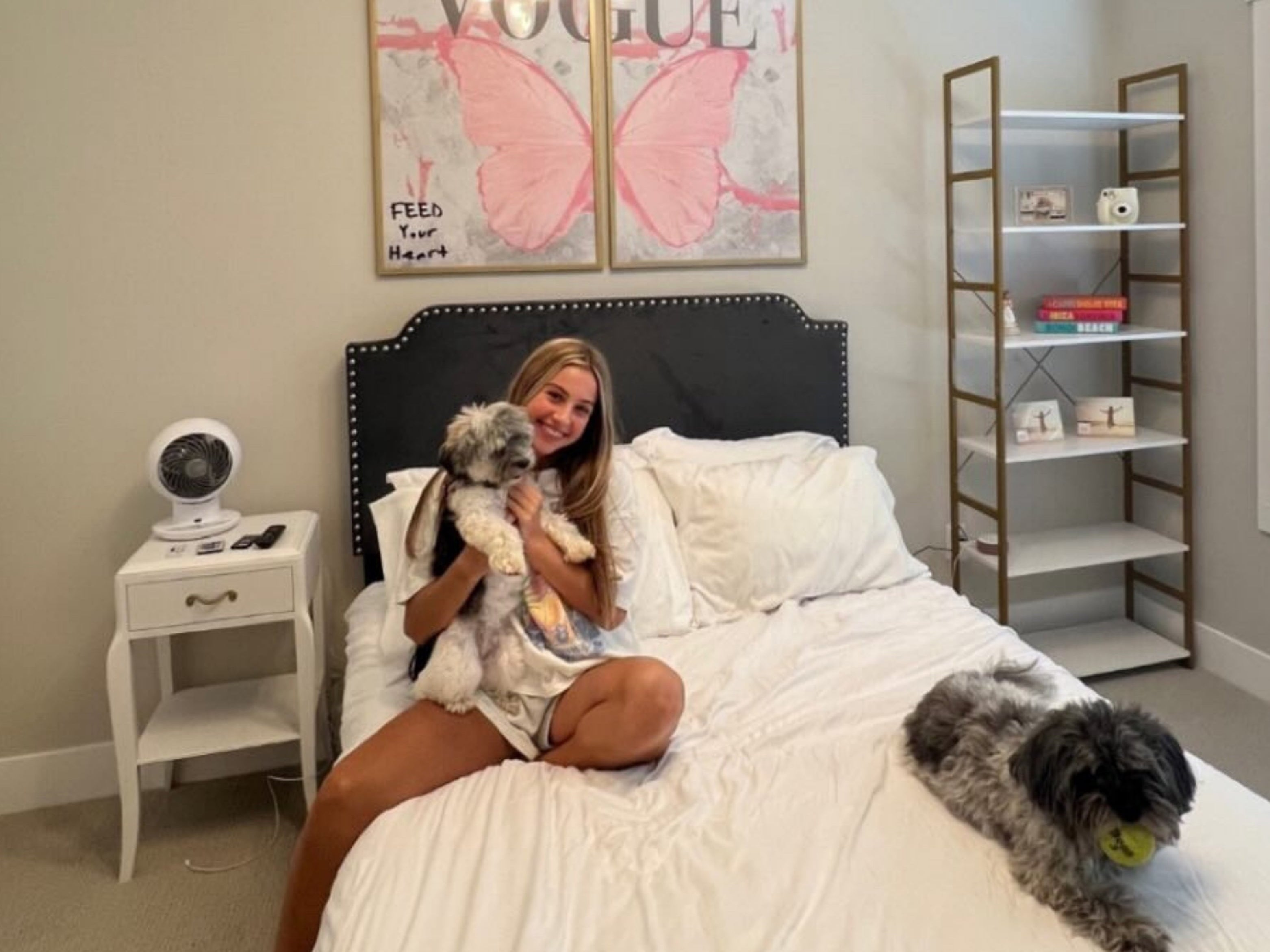 Dorm Room Chic: Wallify Prints Made Easy ✨
