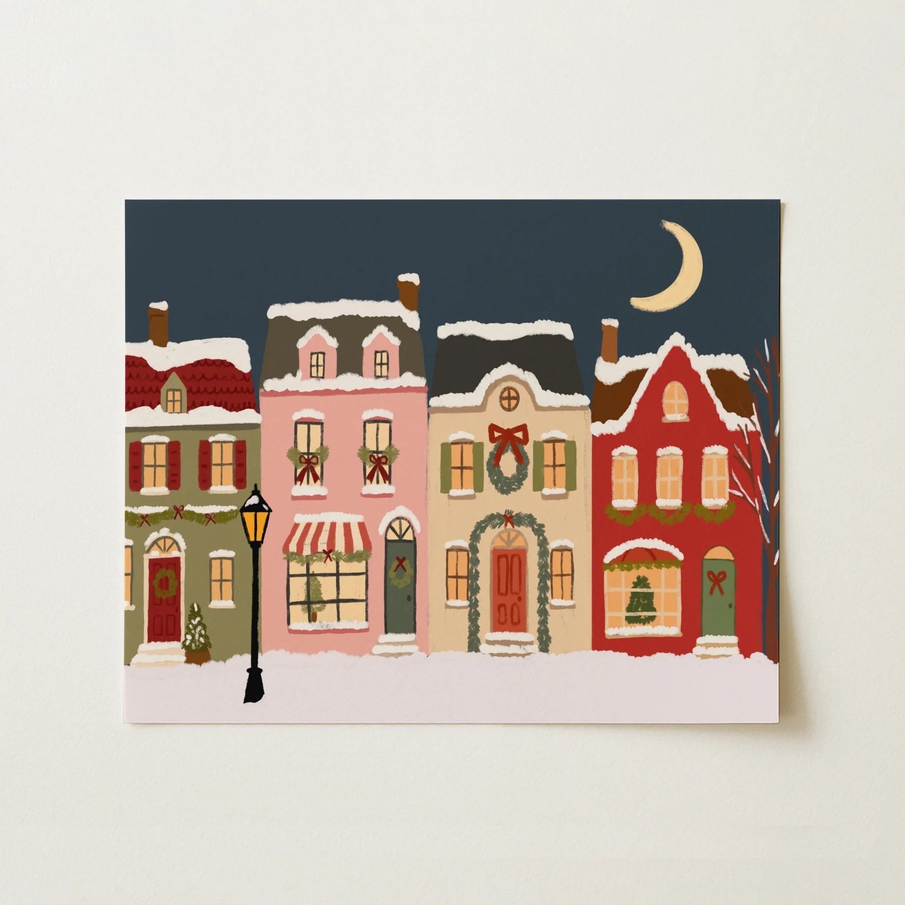 Snowy Christmas Village at Night – Póster de Navidad