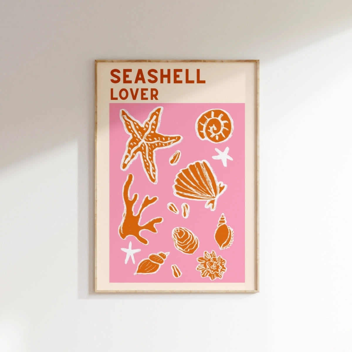 Affiche Amoureux des Coquillages – Art Mural Côtier Corail Vif, Décoration Murale Côtière