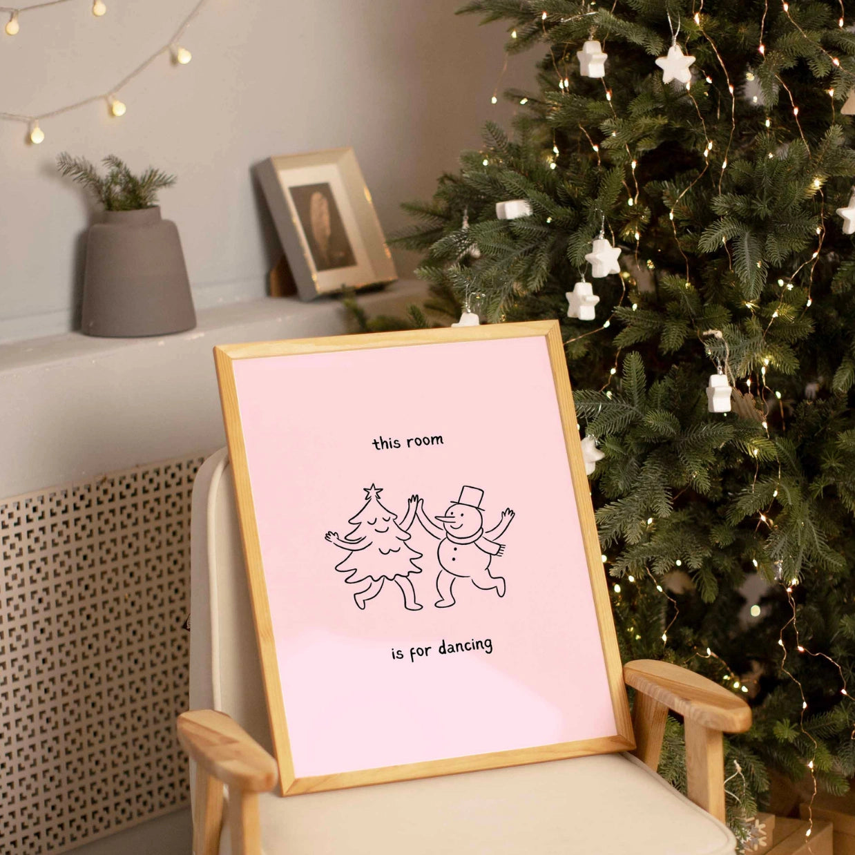 Playful Minimal Xmas Decor