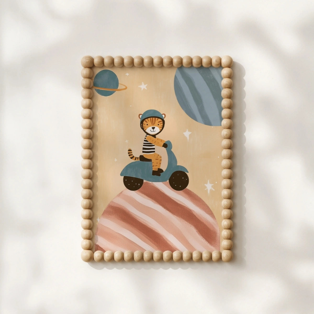 Stampa artistica da parete "Tigre su scooter" - Stampa per cameretta a tema avventura spaziale, Decorazione per cameretta dei bambini