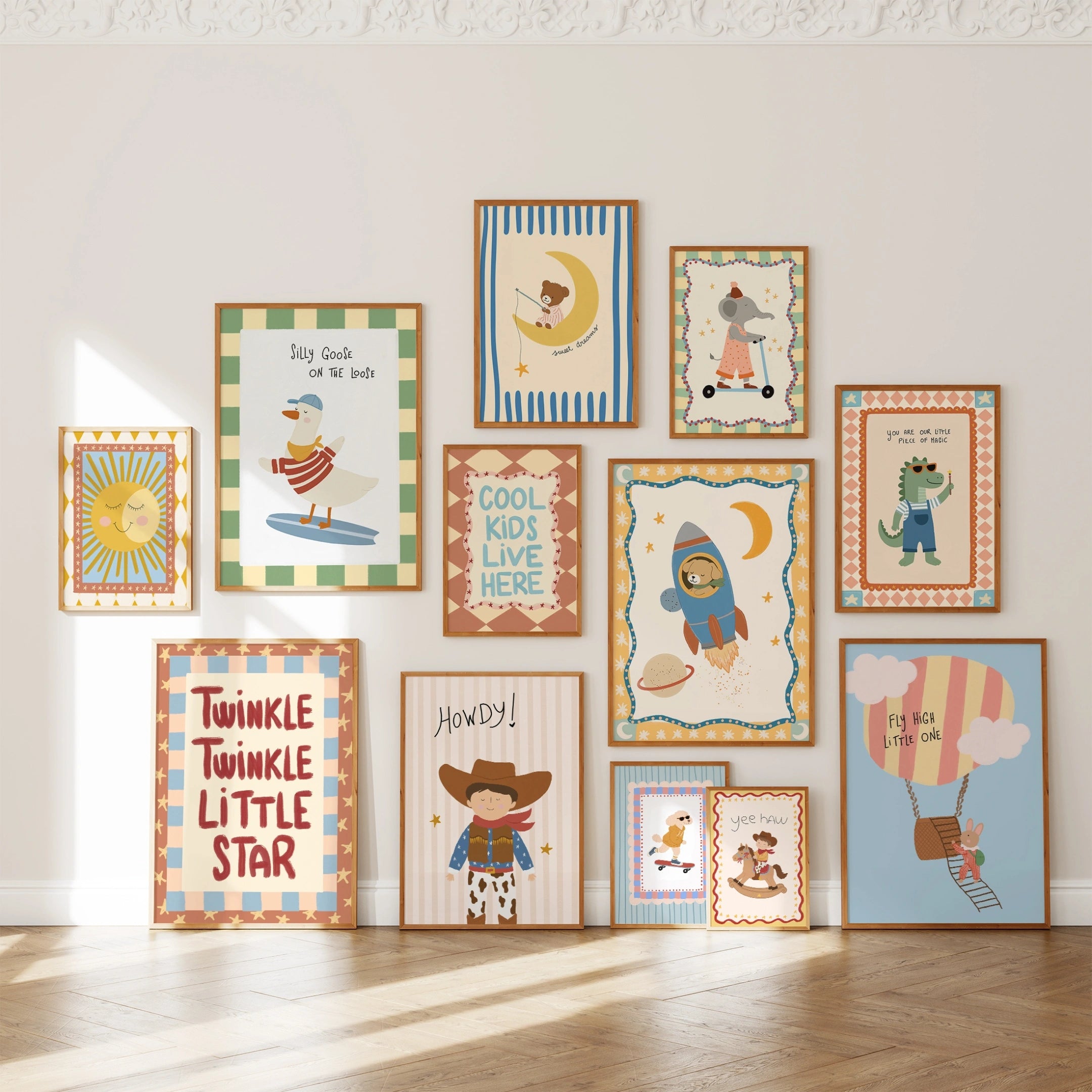 Set di 30 stampe nursery stile fiabesco