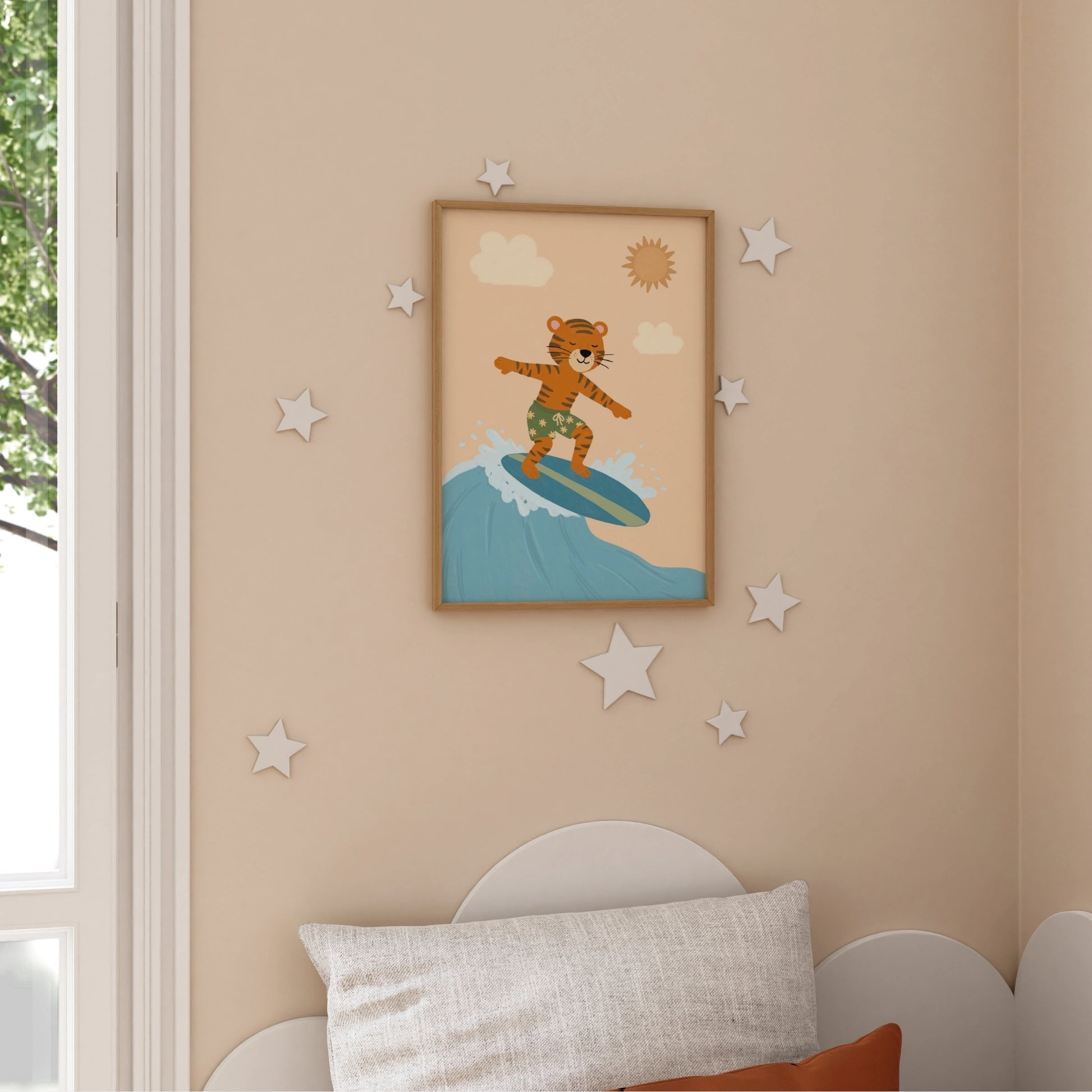 Lámina infantil de tigre surfista