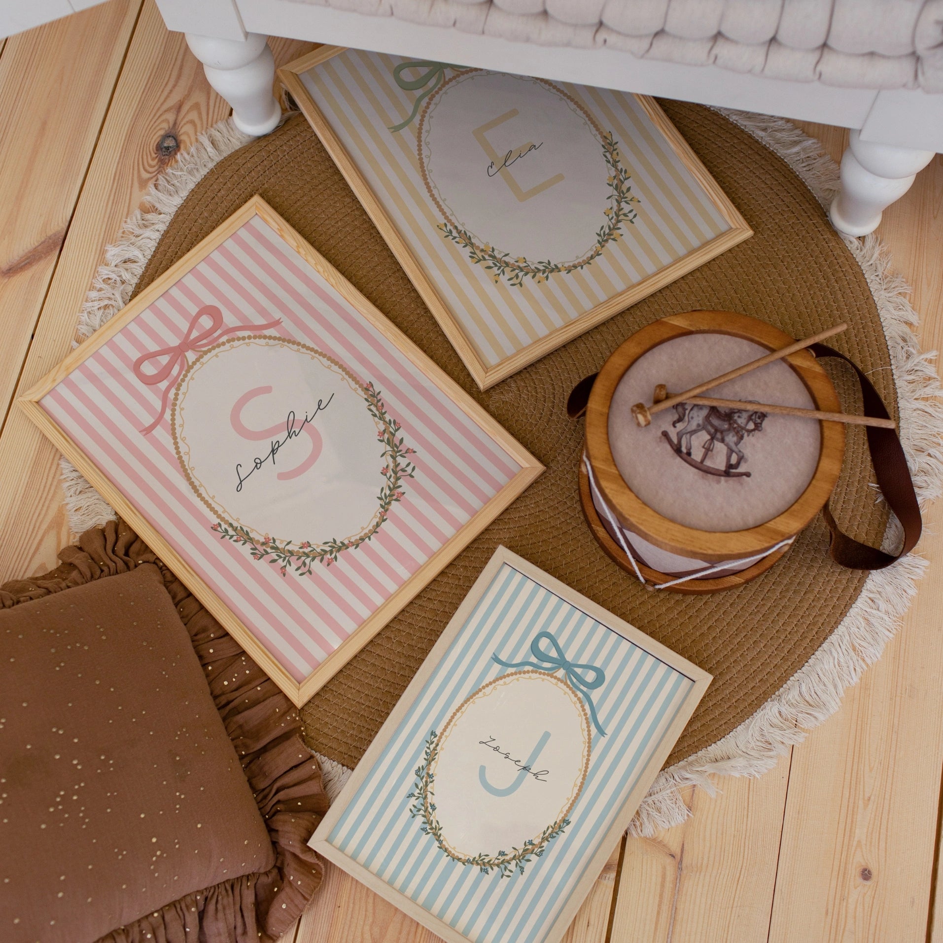 Impression personnalisée du nom de la chambre d'enfant