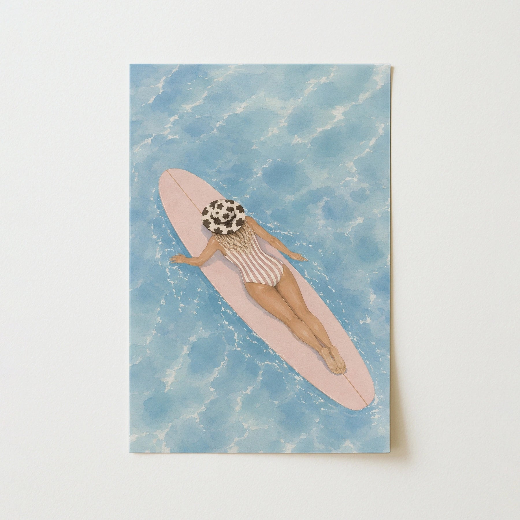 Affiche de surfeuse côtière