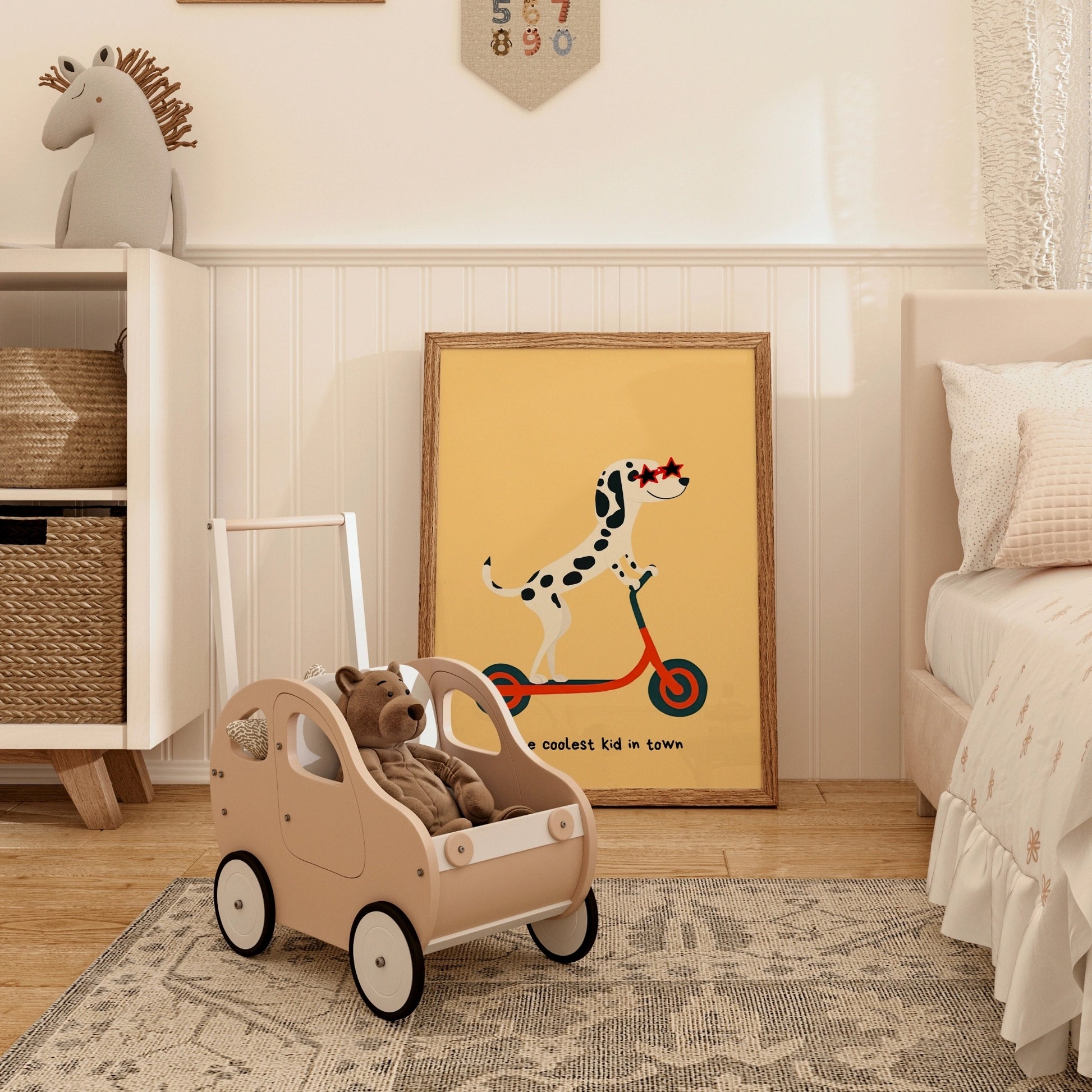 Lámina de dálmata del niño más genial de la ciudad: arte mural divertido con scooter para perros
