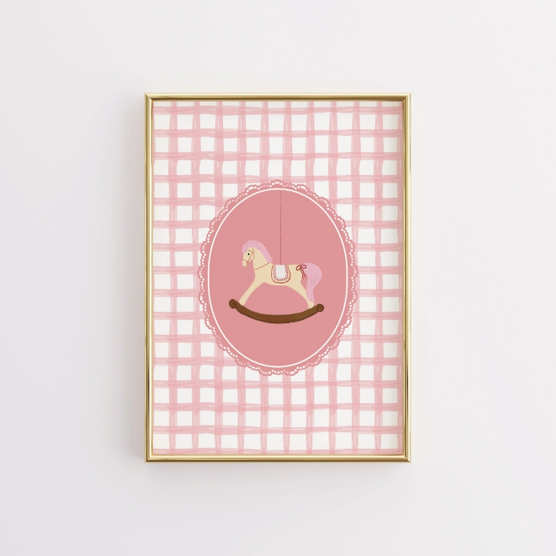 Décoration de chambre d'enfant à carreaux roses