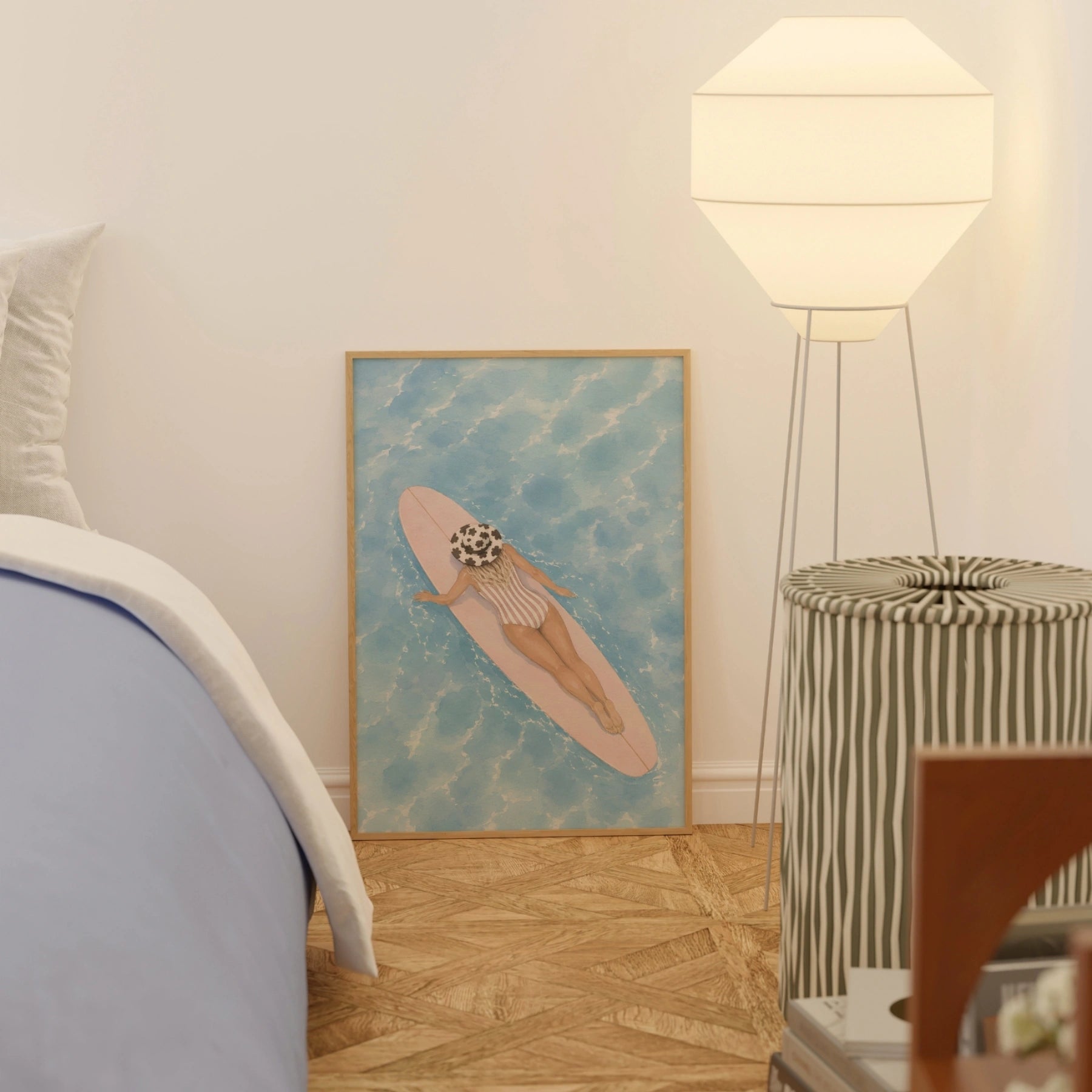 Affiche de surfeuse côtière