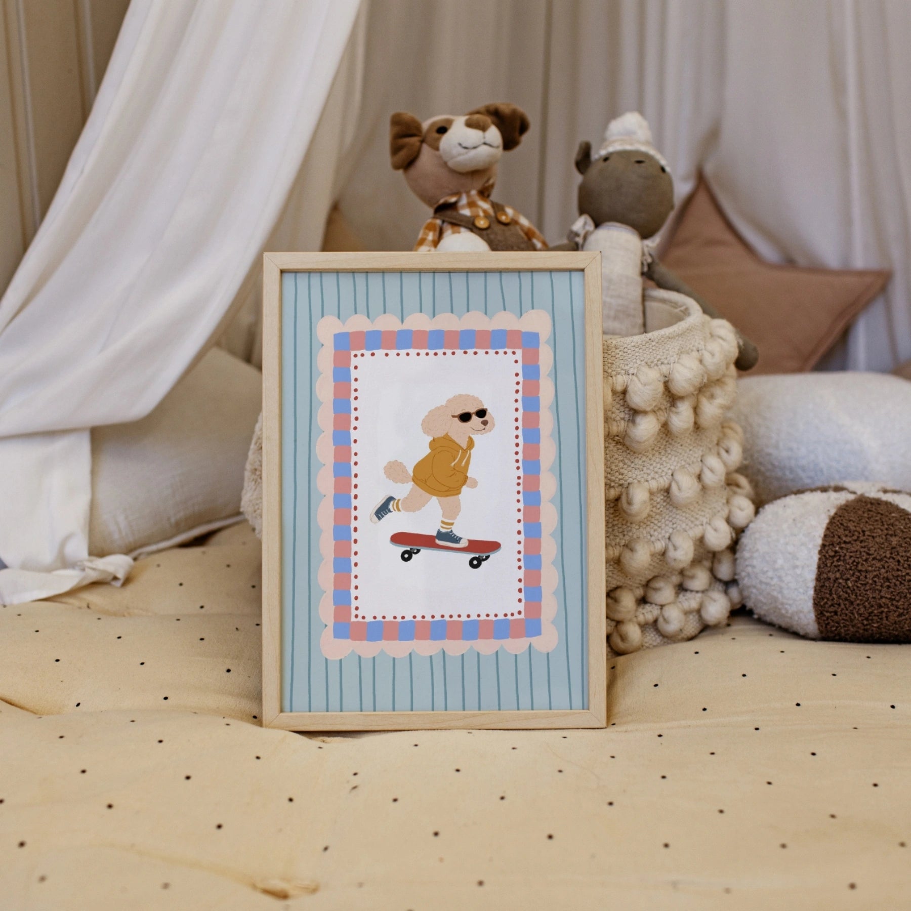 Affiche murale pour chambre de bébé avec chien sur un skateboard