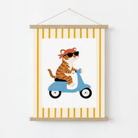 Stampa da parete per cameretta con tigre sullo scooter