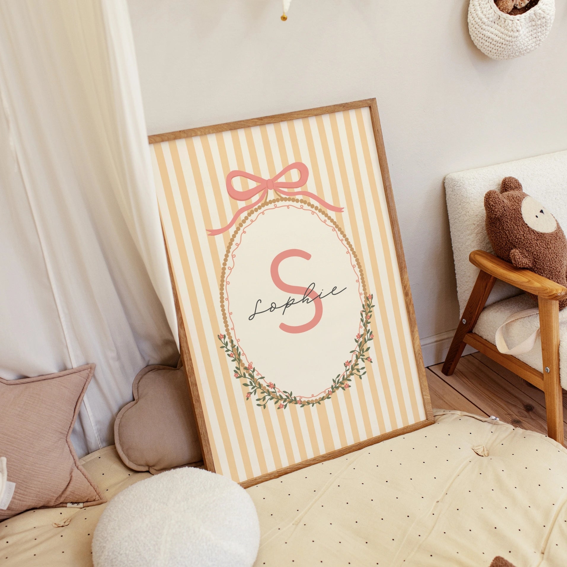 Impression personnalisée du nom de la chambre d'enfant