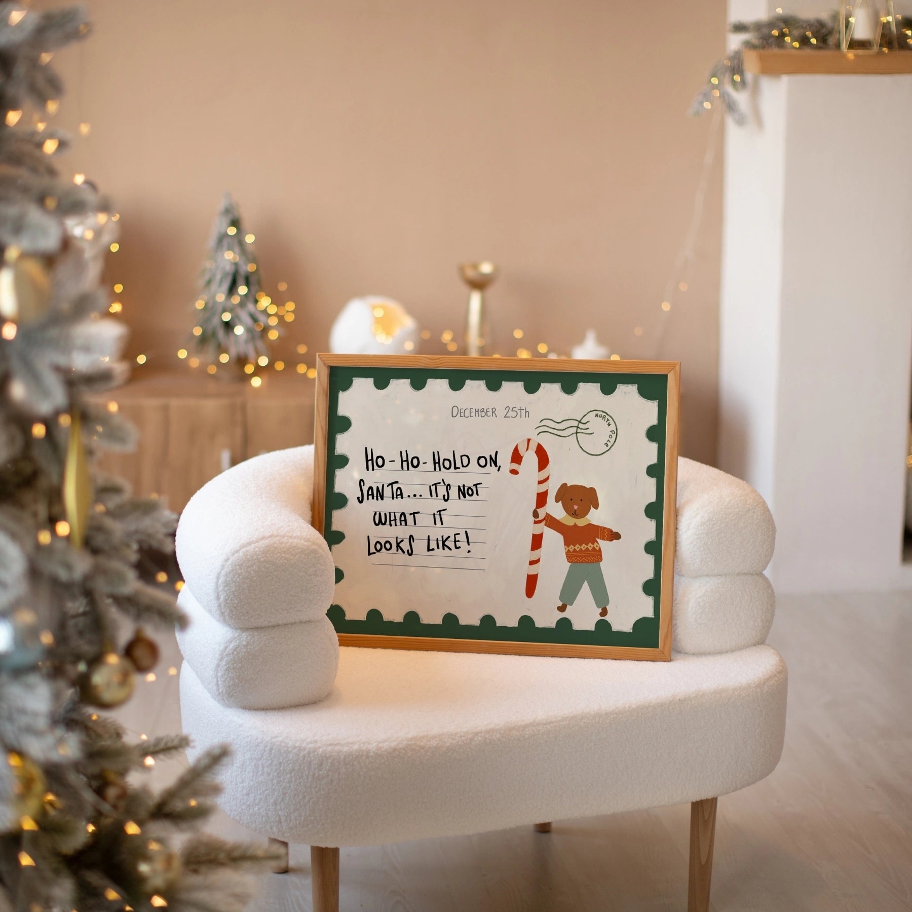 Divertente cartolina natalizia con cane